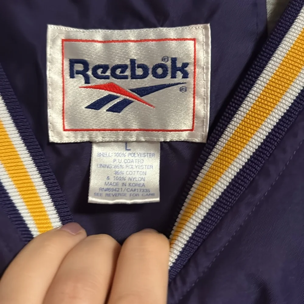 Vintage ECU Reebok - Picture 3 of 4